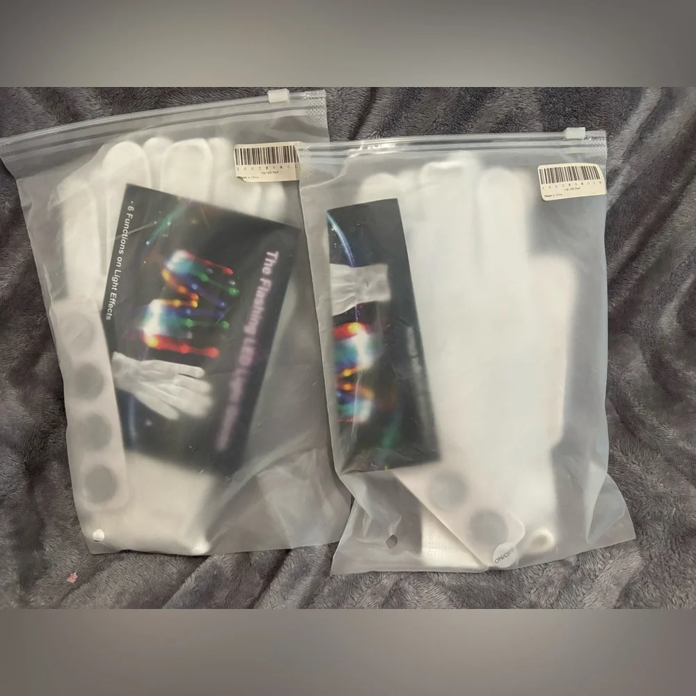 Set of 2-LED Flashing Gloves Gifts‎ for Halloween Costume/Birthday Glow Party